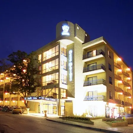 فندق Dana Palace