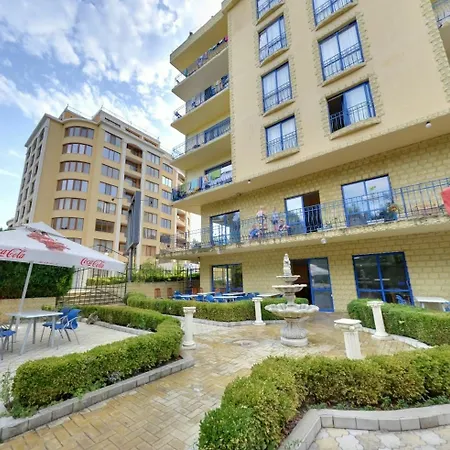 酒店 Dana Palace